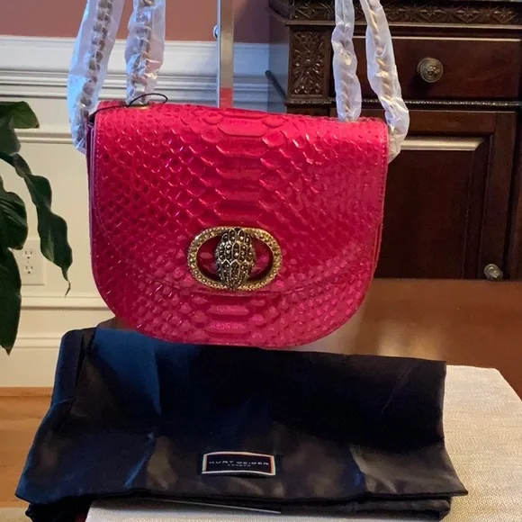 Kurt Geiger Fuchsia Chelsea Saddle Bag NWT - Picture 1 of 10